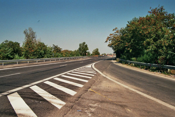 Autobahn Rumnien A1 Autostrada Pitesti - Bukarest Bucuresti Raststtte Tankstelle km 36 01