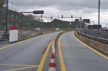 A42 Emscherschnellweg Bundesautobahn Schrankenanlage Gewichtskontrolle Durchfahrtsperre Rhein-Herne-Kanal Brücke 10